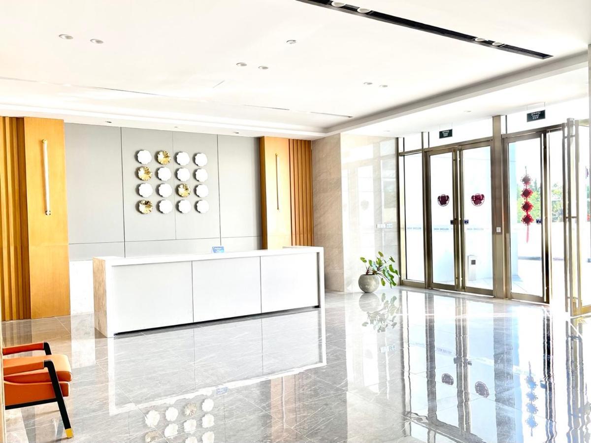 סיהאנוקוויל U Mall Apartments - 400M To Sokha Beach מראה חיצוני תמונה