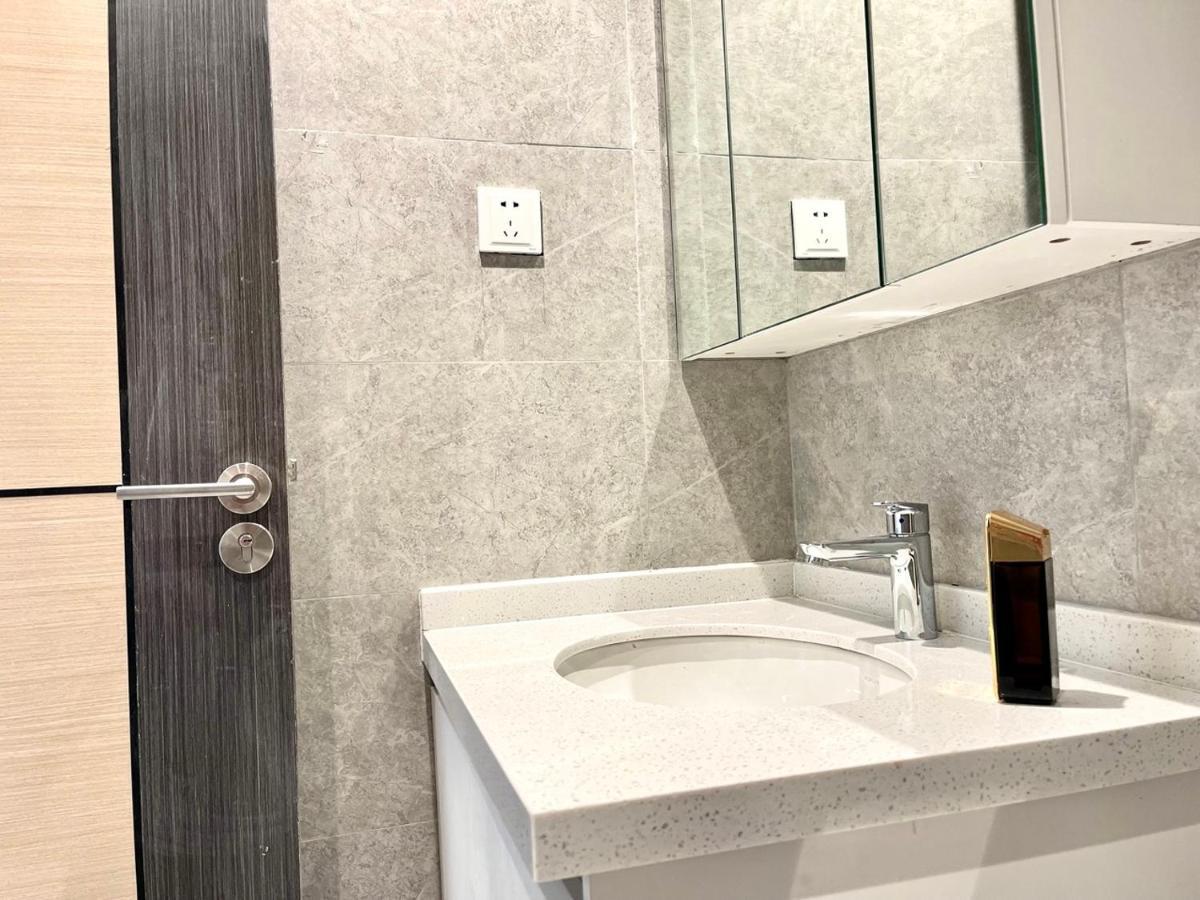 סיהאנוקוויל U Mall Apartments - 400M To Sokha Beach מראה חיצוני תמונה