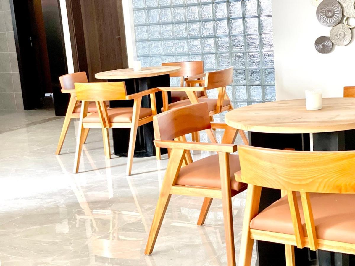 סיהאנוקוויל U Mall Apartments - 400M To Sokha Beach מראה חיצוני תמונה